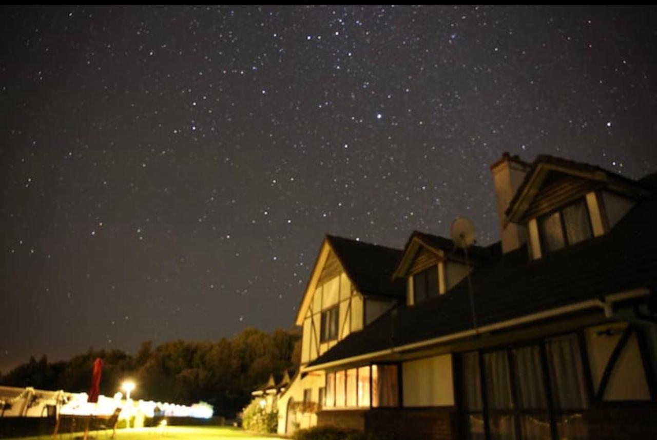 Skyline Mountain View Lodge Up To 16 People Rotorua Buitenkant foto