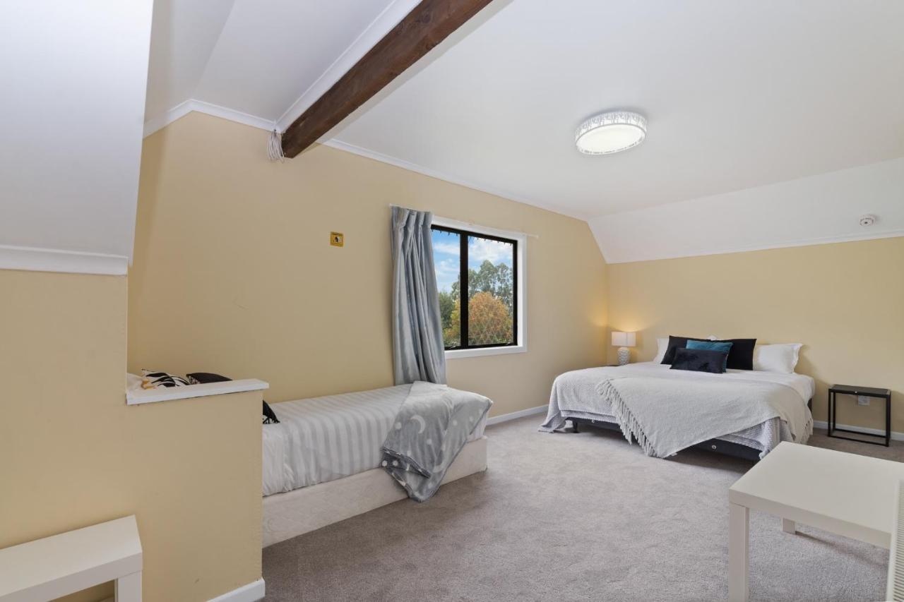 Skyline Mountain View Lodge Up To 16 People Rotorua Buitenkant foto